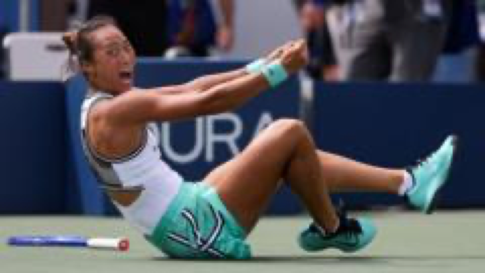 Source-supplied image for: 'Finally luck is on my side' - Zheng makes extraordinary comeback from match point down